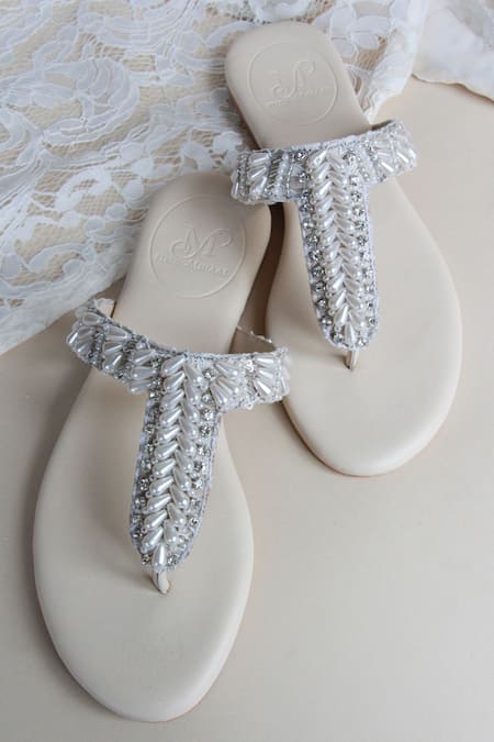 Buy Tan Flat Sandals for Women by Fyre Rose Online | Ajio.com