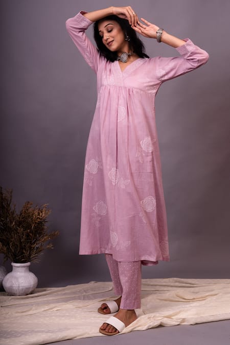 Buy Maliha by Anar and Anoli Blue Chanderi Silk Kurta Set Online | Aza  Fashions | Fashion, Cotton kurti designs, Embroidery designs fashion