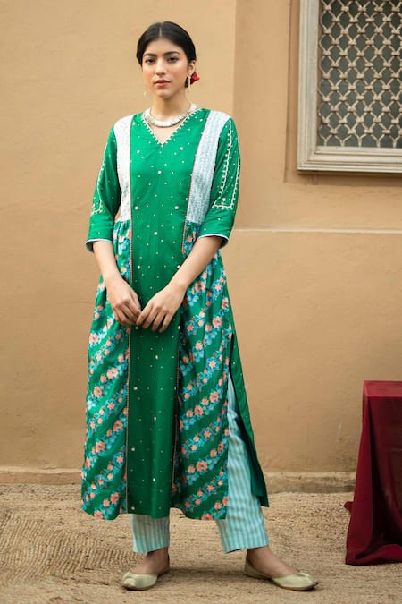 Pita Nila Panelled Kurta & Pant Set 