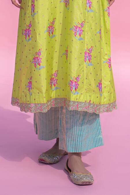 Pita Nila Green Bangalore Silk, Handloom Zari Chanderi Round Printed Kurta And Palazzo Set Online at Aza Fashions Pita Nila_Green Bangalore Silk, Handloom Zari Chanderi Round Printed Kurta And Palazzo Set _Online_at_Aza_Fashions