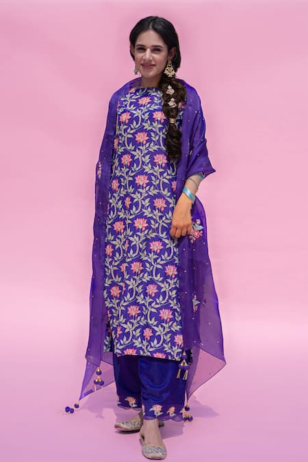 Pita Nila Printed Kurta Set 