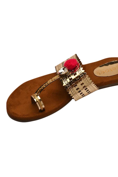 Kolhapuri Chappal for Women - Buy Ladies Kolhapuri Chappal | Mochi Shoes