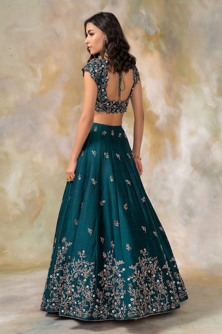 Shop Pooja Peshoria Green Raw Silk Round Embroidered Bridal Lehenga Set at Aza Fashions Shop_Pooja Peshoria_Green Raw Silk Round Embroidered Bridal Lehenga Set _at_Aza_Fashions