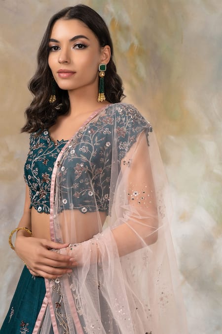 Shop Pooja Peshoria Green Raw Silk Round Embroidered Bridal Lehenga Set Online at Aza Fashions Shop_Pooja Peshoria_Green Raw Silk Round Embroidered Bridal Lehenga Set _Online_at_Aza_Fashions