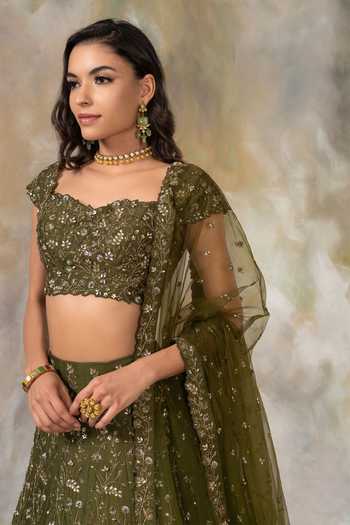Shop Pooja Peshoria Green Raw Silk, Net Sweetheart Neck Embellished Bridal Lehenga Set Online at Aza Fashions Shop_Pooja Peshoria_Green Raw Silk, Net Sweetheart Neck Embellished Bridal Lehenga Set _Online_at_Aza_Fashions