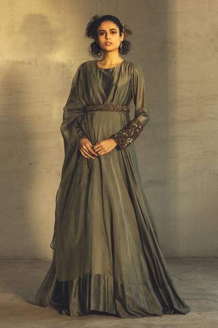 Parul And Preyanka Green Organza, Chanderi Round Embroidered Anarkali With Dupatta Online at Aza Fashions Parul And Preyanka_Green Organza, Chanderi Round Embroidered Anarkali With Dupatta _Online_at_Aza_Fashions