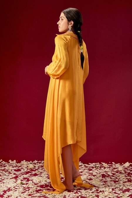Shop_Masumi Mewawalla_Yellow Satin Organza Spread Collar Asymmetric Kurta _at_Aza_Fashions