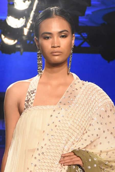 Masumi Mewawalla_Beige Crepe, Chiffon Square Neck Embroidered Saree With Top _Online_at_Aza_Fashions