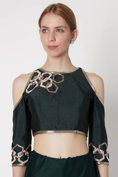 Masumi Mewawalla_Green Raw Silk, Crepe Round Embroidered Saree With Blouse _Online_at_Aza_Fashions