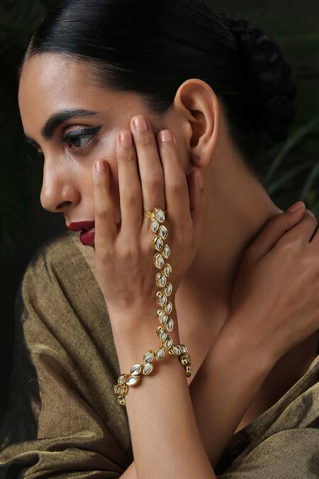Buy_Paisley Pop_Gold Plated Kundan Hathphool _Online_at_Aza_Fashions