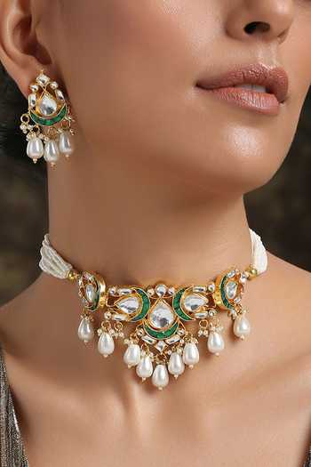 Paisley Pop_Gold Plated Pearls, Stones, Handcrafted Kundan Bead Pendant Choker Necklace Set _Online_at_Aza_Fashions