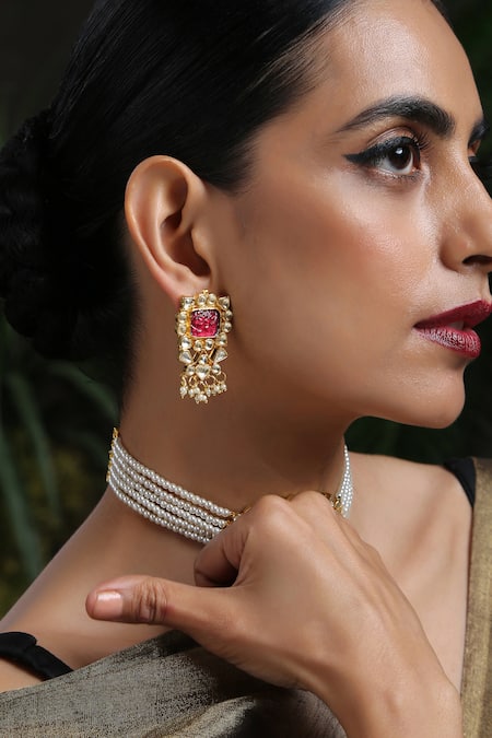 Paisley Pop_Gold Plated Stone Pendant Choker Necklace Set _Online_at_Aza_Fashions