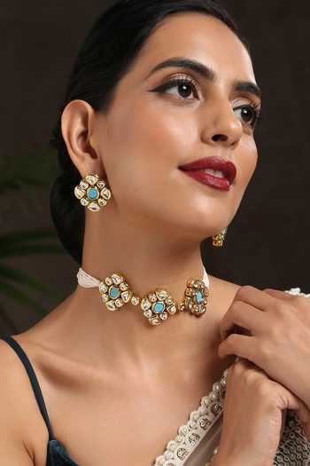 Paisley Pop_Gold Plated Kundan Choker Jewellery Set _Online_at_Aza_Fashions