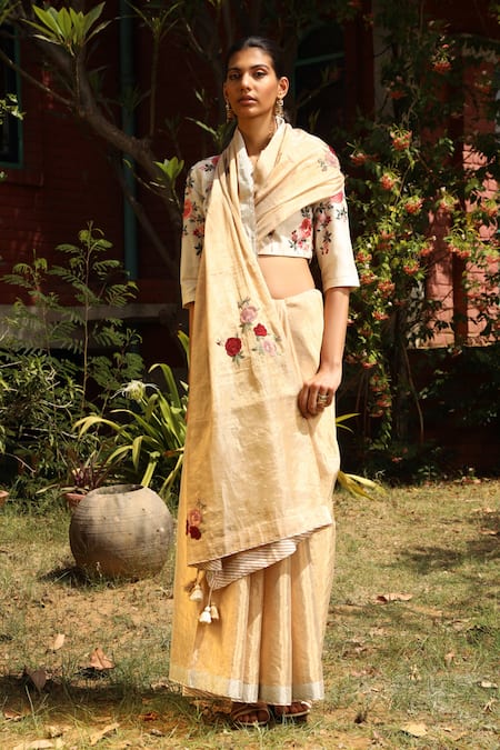 Prama By Pratima Pandey_Gold Silk Handwoven Chanderi Notched Saree_Online_at_Aza_Fashions