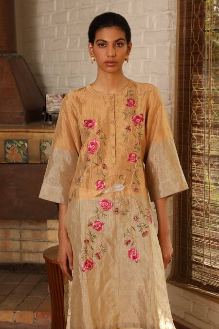 Buy Prama By Pratima Pandey Gold Handwoven Silk Chanderi Round Zari Kurta Set Online at Aza Fashions Buy_Prama By Pratima Pandey_Gold Handwoven Silk Chanderi Round Zari Kurta Set _Online_at_Aza_Fashions