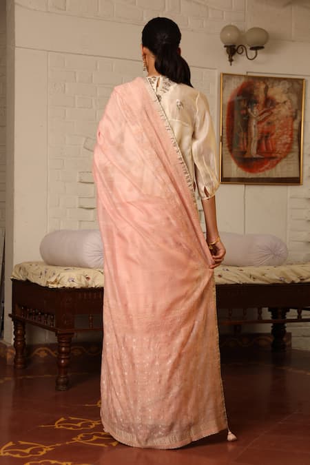 Shop Prama By Pratima Pandey Pink Silk Handwoven Chanderi Round Saree Set at Aza Fashions Shop_Prama By Pratima Pandey_Pink Silk Handwoven Chanderi Round Saree Set _at_Aza_Fashions