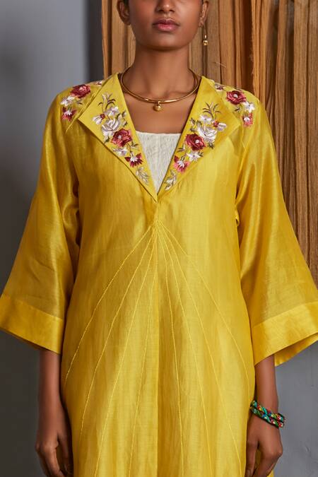 Buy Prama By Pratima Pandey Yellow Silk Maheshwari V Neck Embroidered Tunic Online at Aza Fashions Buy_Prama By Pratima Pandey_Yellow Silk Maheshwari V Neck Embroidered Tunic _Online_at_Aza_Fashions