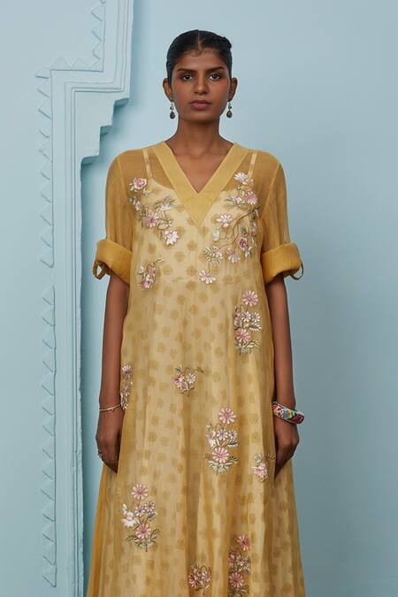 Prama By Pratima Pandey Beige Silk Chanderi V Neck Embroidered Tunic Online at Aza Fashions Prama By Pratima Pandey_Beige Silk Chanderi V Neck Embroidered Tunic _Online_at_Aza_Fashions