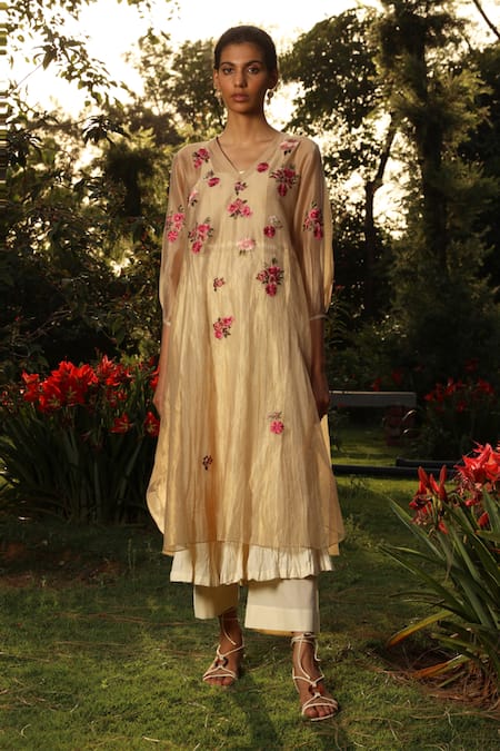 Prama By Pratima Pandey Beige Cotton, Silk Maheshwari V Neck Flared Kurta Set