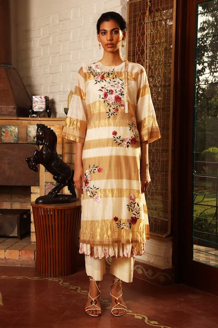 Prama By Pratima Pandey Beige Kora Cotton, Silk Maheshwari Round Kurta Set