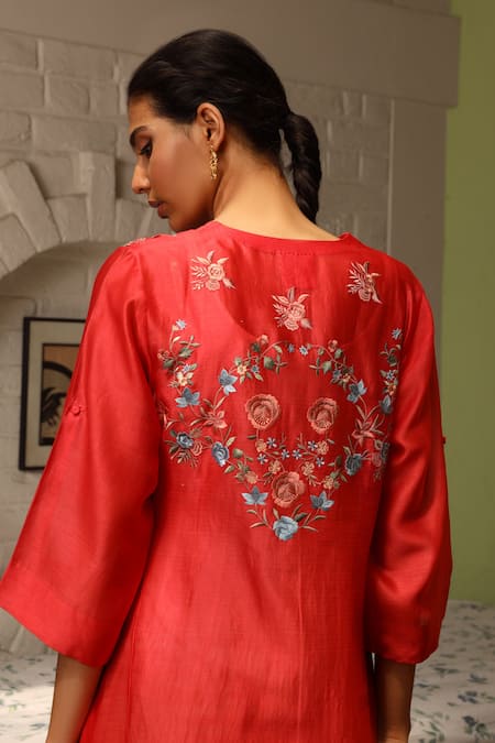 Buy_Prama By Pratima Pandey_Red Cotton, Silk Chanderi V Neck Kurta Set _Online_at_Aza_Fashions