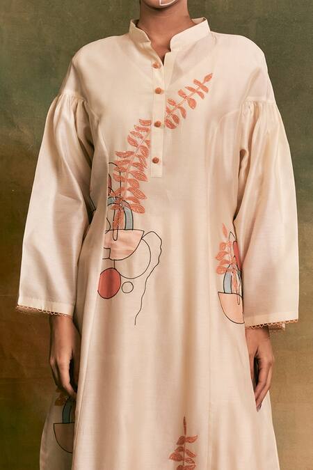 Buy Shilpi Gupta Peach Silk Chanderi Embroidery Mandarin Collar Kurta And Palazzo Set Online at Aza Fashions Buy_Shilpi Gupta_Peach Silk Chanderi Embroidery Mandarin Collar Kurta And Palazzo Set _Online_at_Aza_Fashions