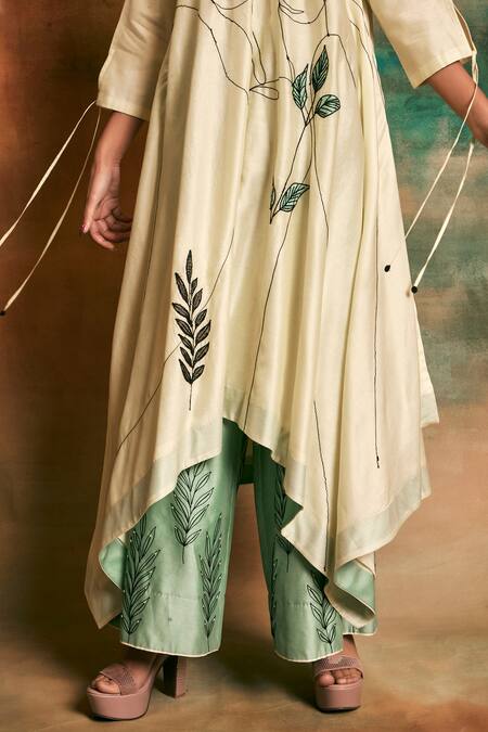 Shilpi Gupta Yellow Silk Chanderi Embroidery Round Kurta And Palazzo Set Online at Aza Fashions Shilpi Gupta_Yellow Silk Chanderi Embroidery Round Kurta And Palazzo Set _Online_at_Aza_Fashions