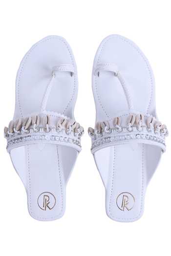 Buy PREET KAUR White Embroidery Kolhapuri Sandals at Aza Fashions Buy_PREET KAUR_White Embroidery Kolhapuri Sandals_at_Aza_Fashions