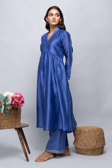 Buy_Kalakaari By Sagarika_Blue Cotton, Chanderi Silk Plain V Neck Kurta And Pant Set _Online_at_Aza_Fashions
