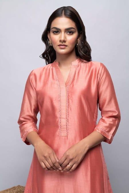 Shop_Kalakaari By Sagarika_Peach Cotton, Chanderi Silk Plain V Neck Kurta And Pant Set _Online_at_Aza_Fashions
