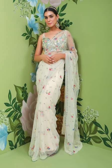 Prevasu Embroidered Saree With Blouse 