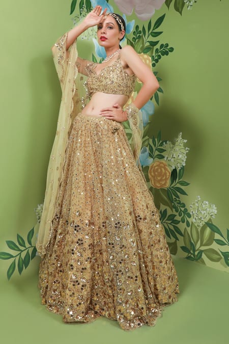 Prevasu_Gold Net/tulle Mirror, Sequins, Zardozi Floral Embroidered Bridal Lehenga Set _Online_at_Aza_Fashions
