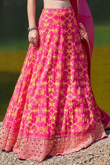 Shop Pooja Rajgarhia Gupta Pink Georgette And Organza Notched Embellished Lehenga Set Online at Aza Fashions Shop_Pooja Rajgarhia Gupta_Pink Georgette And Organza Notched Embellished Lehenga Set _Online_at_Aza_Fashions