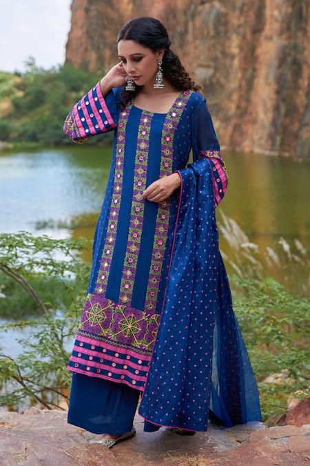 Buy Pooja Rajgarhia Gupta Blue Crepe, Georgette And Organza Square Neck Printed Kurta & Palazzo Set Online at Aza Fashions Buy_Pooja Rajgarhia Gupta_Blue Crepe, Georgette And Organza Square Neck Printed Kurta & Palazzo Set _Online_at_Aza_Fashions