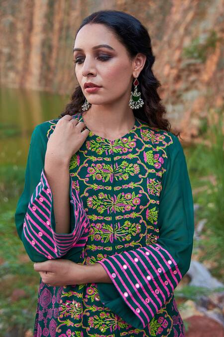 Shop Pooja Rajgarhia Gupta Green Georgette And Crepe Round Printed Kurta & Palazzo Set Online at Aza Fashions Shop_Pooja Rajgarhia Gupta_Green Georgette And Crepe Round Printed Kurta & Palazzo Set _Online_at_Aza_Fashions