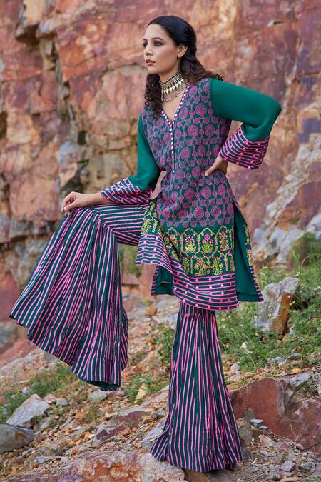 Buy Pooja Rajgarhia Gupta Green Georgette And Organza V Neck Printed Kurta & Sharara Set Online at Aza Fashions Buy_Pooja Rajgarhia Gupta_Green Georgette And Organza V Neck Printed Kurta & Sharara Set _Online_at_Aza_Fashions