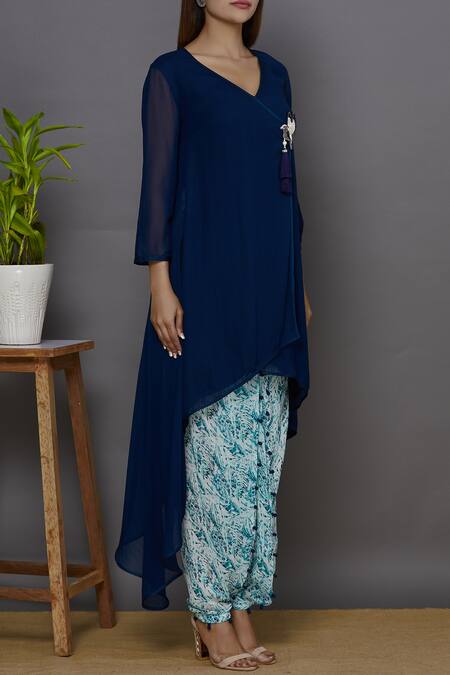 Aariyana Couture_Blue Viscose, Georgette Beads, Sequins V-neck Asymmetric Kurta Set_Online_at_Aza_Fashions