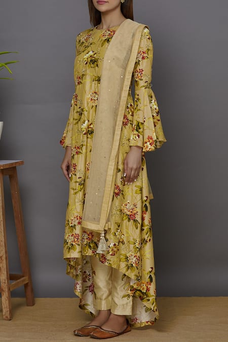 Buy_Ariyana By Aza_Gold Bamboo, Net Embroidery, Sequins Round Neck Printed Asymmetric Kurta Set _Online_at_Aza_Fashions