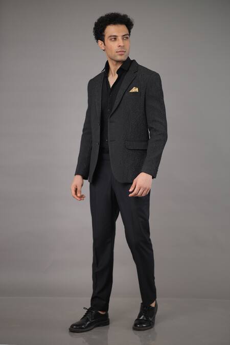 Para_Black Blazer  Textured Jacquard Spread Collar And Pant Set_Online_at_Aza_Fashions