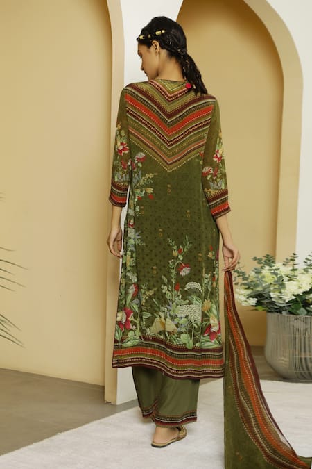 Kalista_Green Crepe Keyhole Kurta Set _Online_at_Aza_Fashions