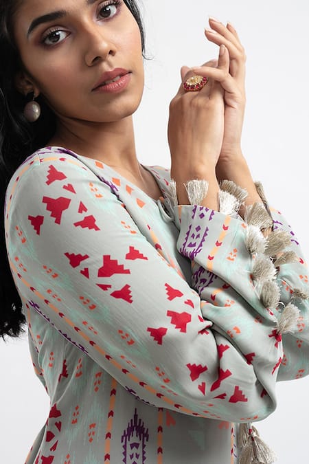 Buy PS Pret By Payal Singhal Grey Art Georgette Ikat Stripe Motif Round Print Tiered Dress Online at Aza Fashions Buy_PS Pret By Payal Singhal_Grey Art Georgette Ikat Stripe Motif Round Print Tiered Dress_Online_at_Aza_Fashions