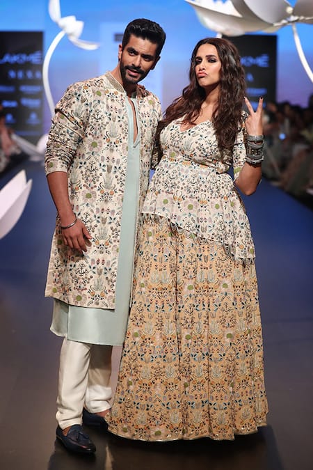 PS Men By Payal Singhal Beige Silk Embroidered Floral Jacket And Kurta Set Online at Aza Fashions PS Men By Payal Singhal_Beige Silk Embroidered Floral Jacket And Kurta Set _Online_at_Aza_Fashions