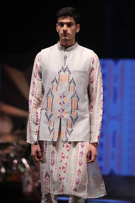 PS Men By Payal Singhal_Grey Dupion , Cotton , Mul Ikat Carpet Print Bundi And Kurta Set_at_Aza_Fashions