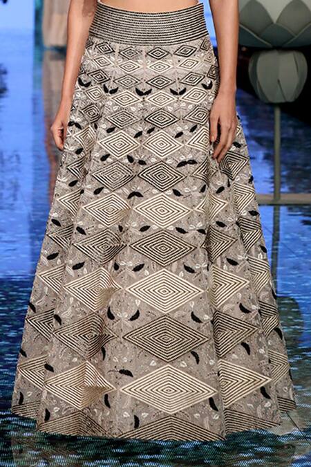 Payal Singhal_Pink Organza Thread Square Neck Anahita Lehenga Set _at_Aza_Fashions