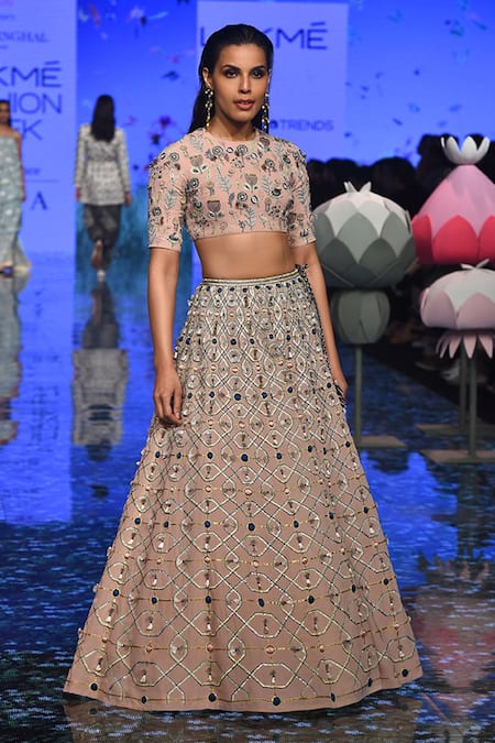 Buy_Payal Singhal_Pink Georgette Thread Round Sasha Embroidered Lehenga Set _Online_at_Aza_Fashions