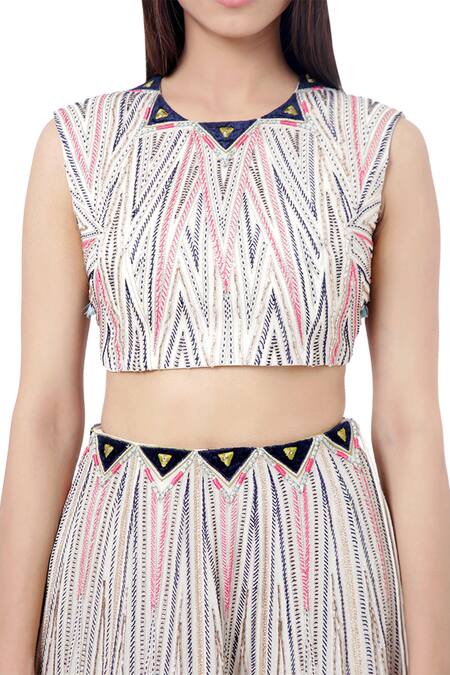 Buy Payal Singhal White Georgette Thread And Mukaish Round Basira Lehenga Set Online at Aza Fashions Buy_Payal Singhal_White Georgette Thread And Mukaish Round Basira Lehenga Set _Online_at_Aza_Fashions