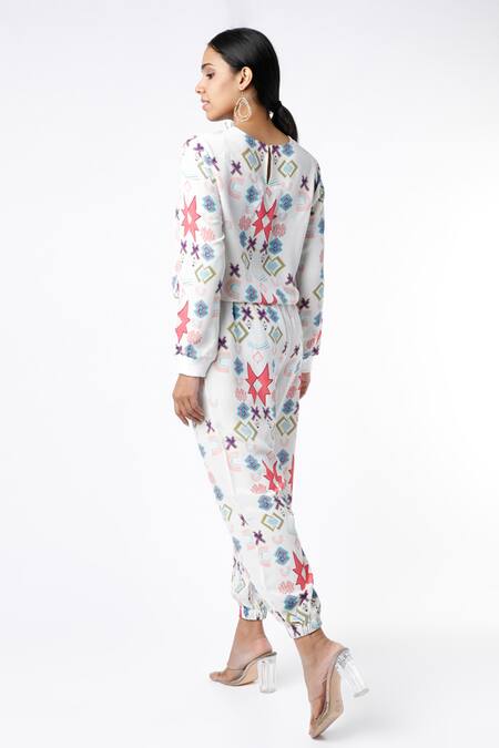 Shop PS Pret By Payal Singhal White Crepe Small Star Round Top And Jogger Pant Set at Aza Fashions Shop_PS Pret By Payal Singhal_White Crepe Small Star Round Top And Jogger Pant Set_at_Aza_Fashions