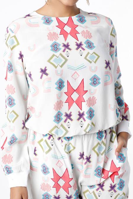 PS Pret By Payal Singhal White Crepe Small Star Round Top And Jogger Pant Set Online at Aza Fashions PS Pret By Payal Singhal_White Crepe Small Star Round Top And Jogger Pant Set_Online_at_Aza_Fashions