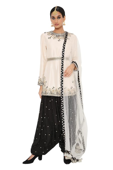 Payal Singhal Sofi Embroidered Kurta Salwar Set 