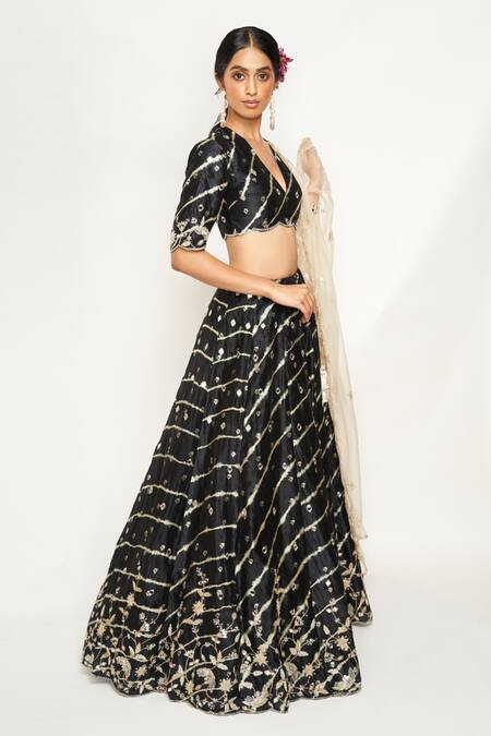 Payal Singhal_Black Silk Bandhani V Neck Leheriya Lehenga Set_Online_at_Aza_Fashions